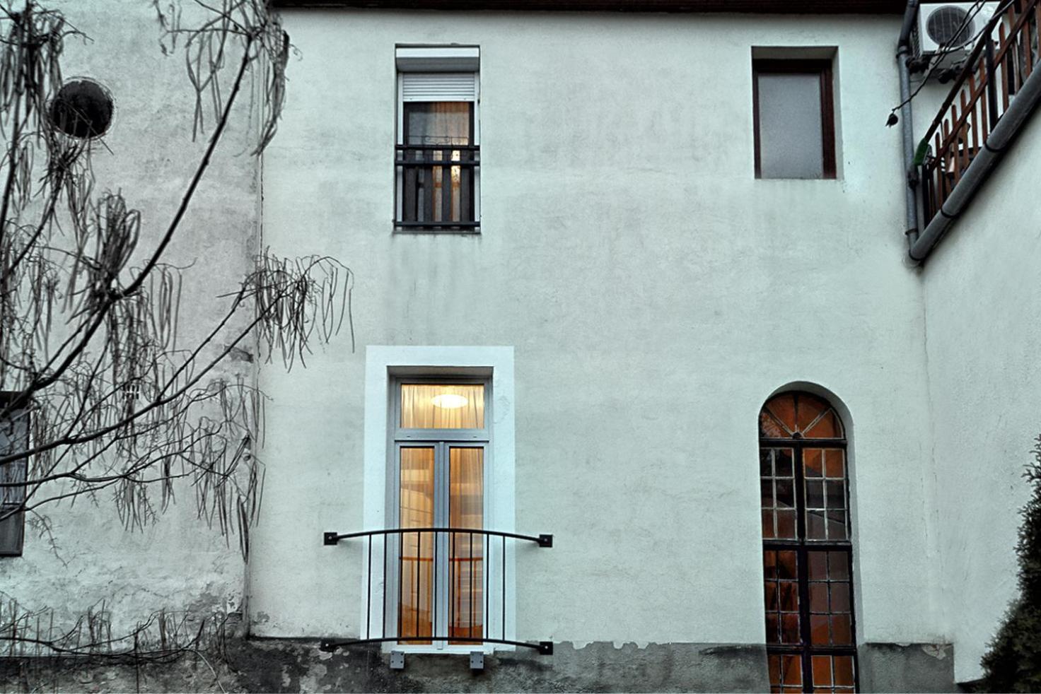 Centrum Apartman ペーチ エクステリア 写真