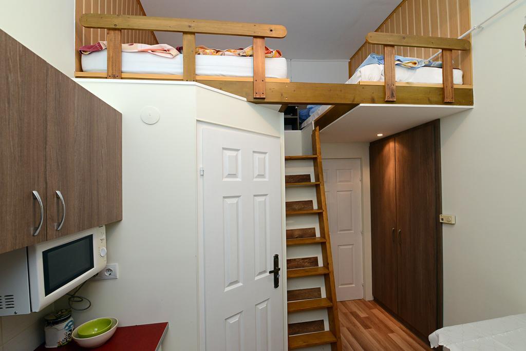 Centrum Apartman ペーチ エクステリア 写真