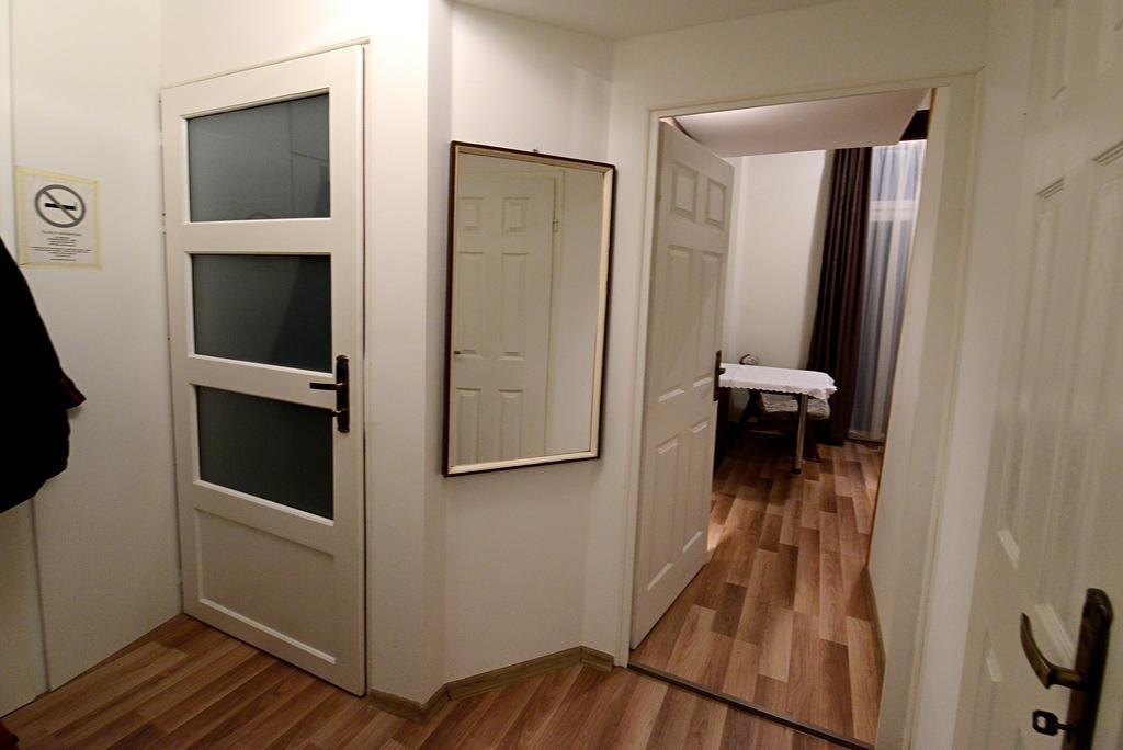 Centrum Apartman ペーチ エクステリア 写真